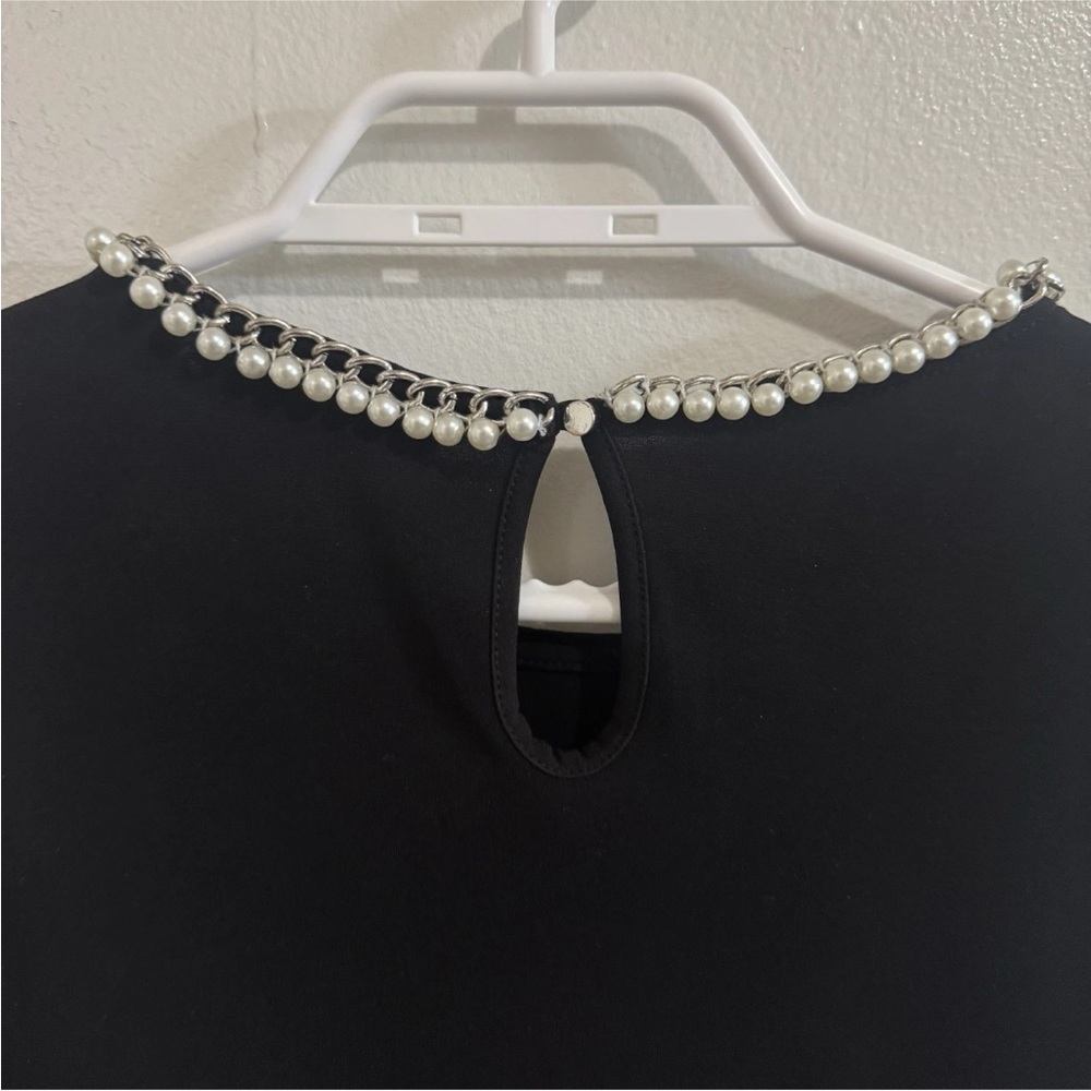 Feminine Halter Peal Beaded Neckline Tank Top Classic Black Flowy XS Minimalist - Picture 5 of 7